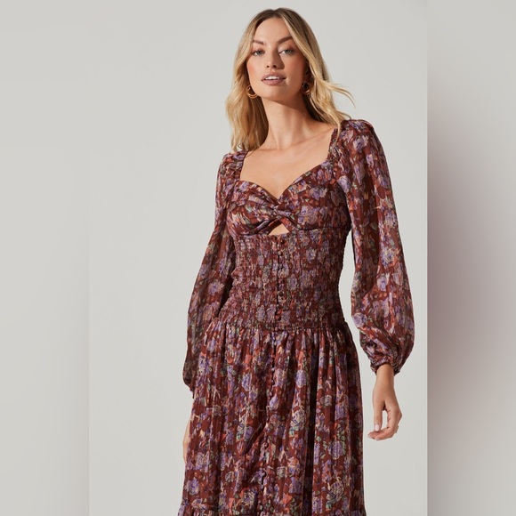 ASTR the Label ARLETTE FLORAL SWEETHEART LONG SLEEVE MAXI DRESS Dmall - Picture 2 of 6